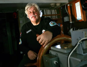 captain paul watson whale wars