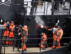 sea shepherd sling shot