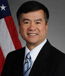 commerce secretary gary locke