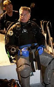 scott cassell 30 scuba diver